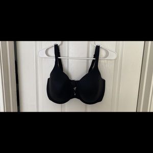 34DDD Victoria Secret Bra